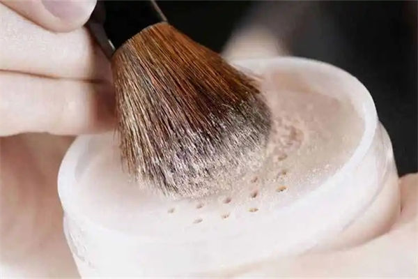 散粉怎么用?散粉有什么用?