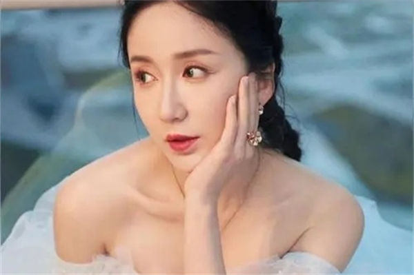 愛情公寓女博士的傳說是什么?