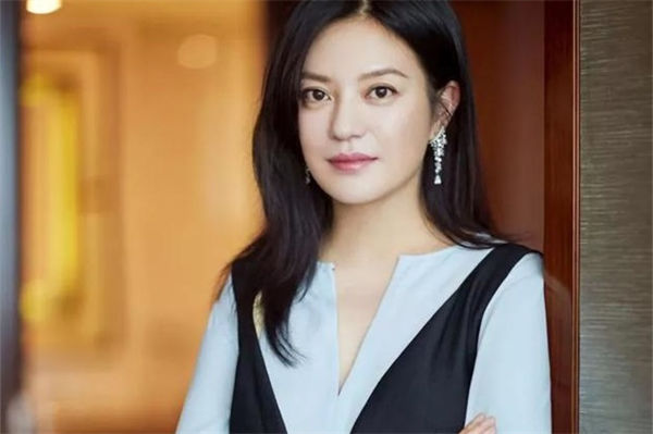 趙薇為什么被封殺?趙薇旗下藝人有哪些?