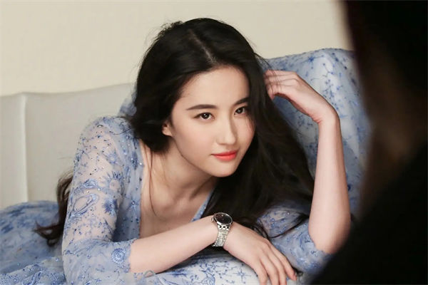 曾軼可劉亦菲有什么緋聞?