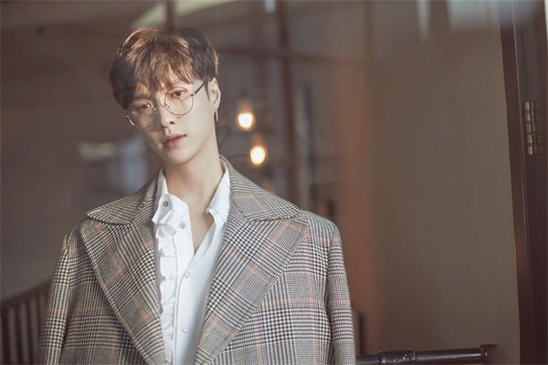 張藝興家庭背景如何?張藝興為母校捐款多少?