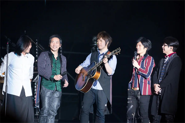 五月天成員是哪些?五月天假唱是真的嗎?