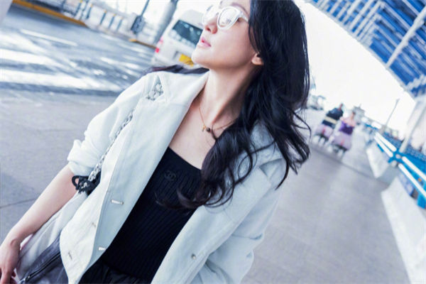 周迅前男友有哪些?周迅離婚是哪一年?