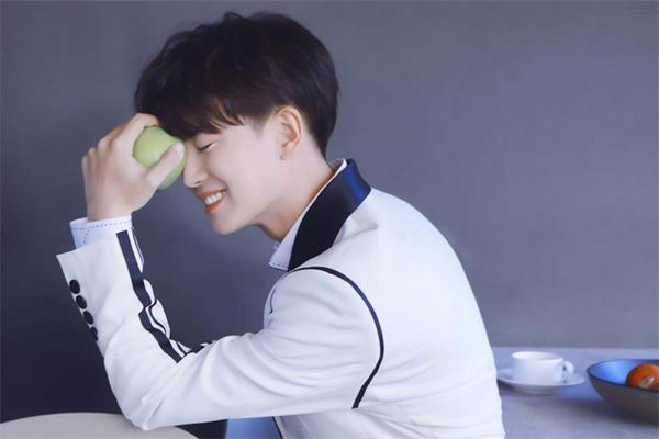 任嘉倫老婆是誰?任嘉倫身高多少?