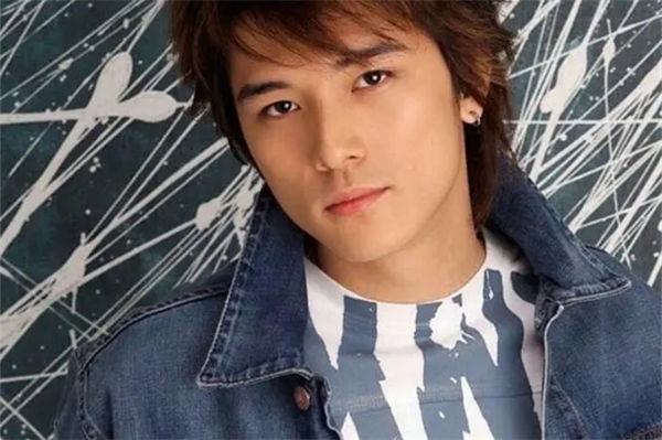 賀軍翔老婆是誰?賀軍翔出了什么事?