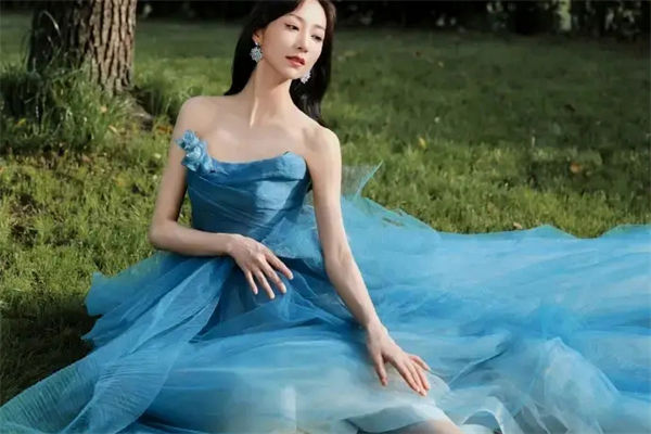 韓雪結婚了嗎?韓雪爺爺和外公是哪個將軍?