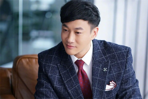 何潤東身高多少?何潤東老婆是誰?