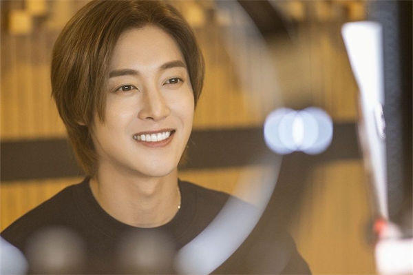 金賢重前女友是誰?金賢重吸毒是真的嗎?