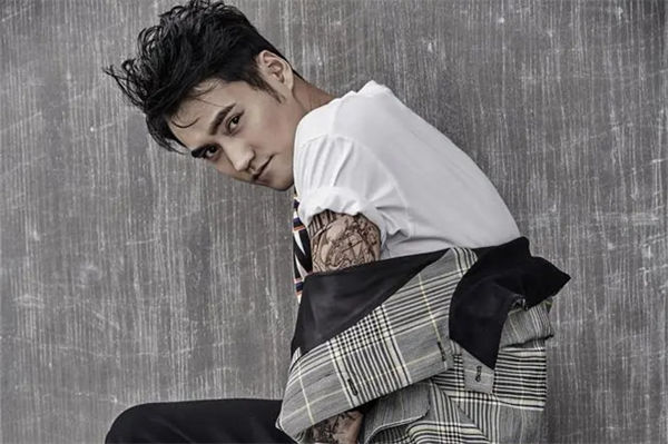 袁弘女友是誰?袁弘伴郎團有哪些人?