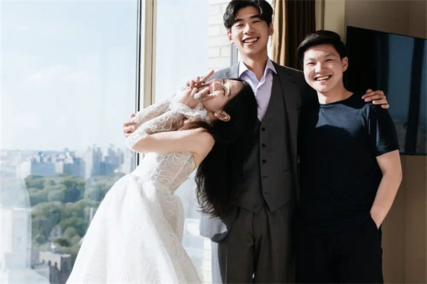 何超盈未婚先孕是真的嗎?