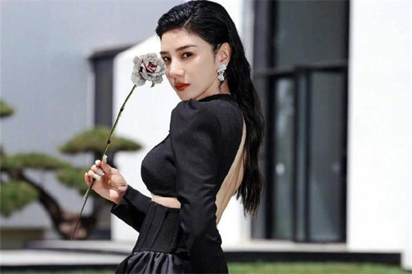 黃奕老公是誰?黃奕女兒是誰?