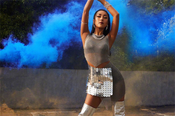 吉克雋逸父親是誰?吉克雋逸男友是誰?