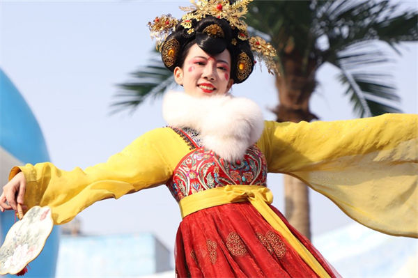 不倒翁小姐姐是誰(shuí)?