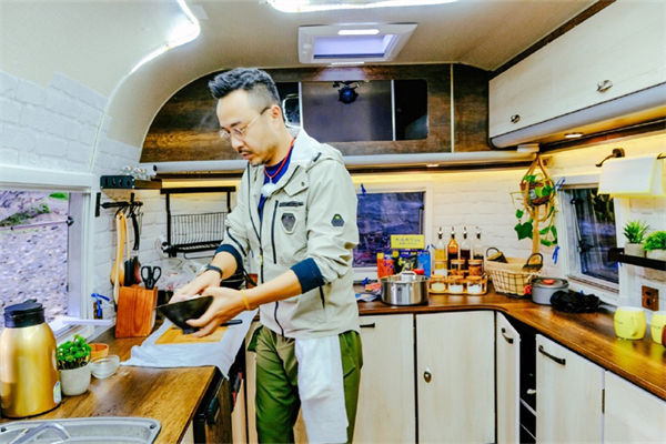 汪涵老婆是誰?汪涵女兒是誰?