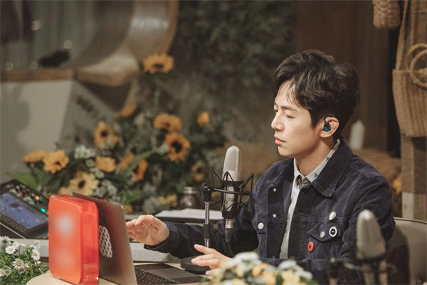 何炅有孩子嗎?何炅同性戀是真的嗎?