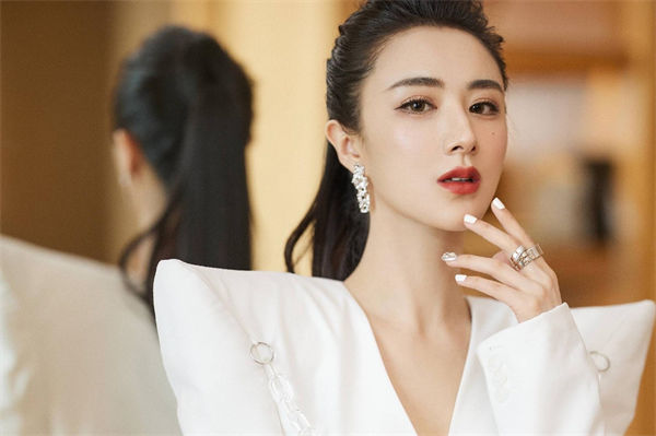 薇婭老公是誰?薇婭賣火箭是什么時候?