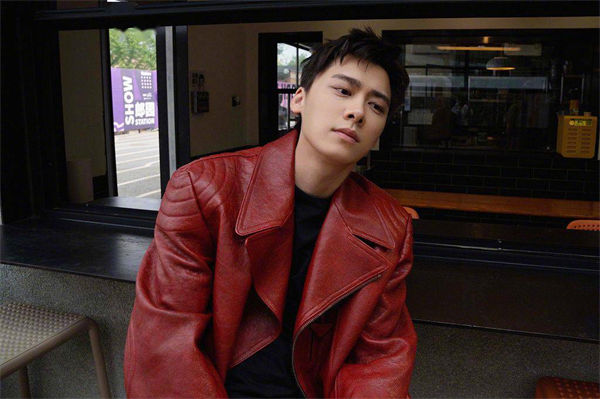 李易峰怎么了?李易峰塌房是什么原因?