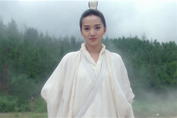 梅艷芳死因是什么?梅艷芳葬禮什么時候舉行的?