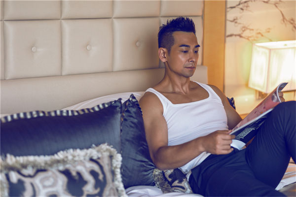 趙文卓和梅艷芳什么關(guān)系?趙文卓甄子丹事件是什么?