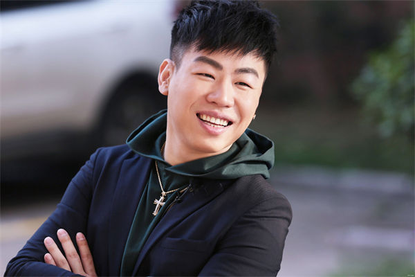 胡彥斌女朋友是誰?胡彥斌鄭爽什么時候分手?