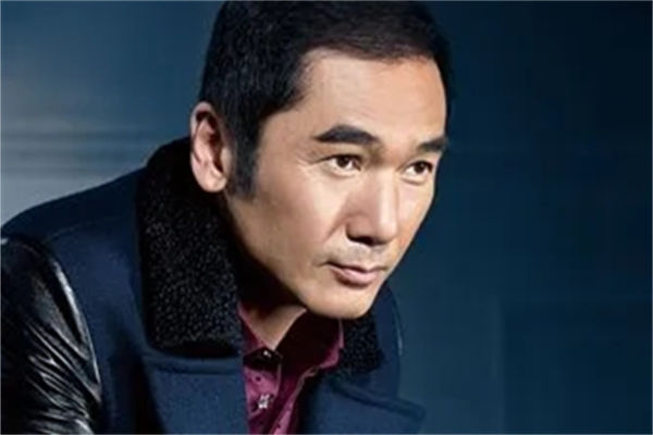 方中信老婆是誰?方中信吻戲是哪個劇?