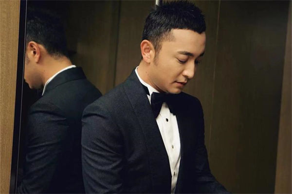 尼格買提老婆是誰(shuí)?尼格買提手里剩了兩張什么牌?