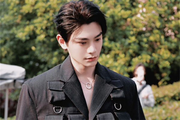 丁禹兮為什么被網(wǎng)暴?丁禹兮端水是什么意思?