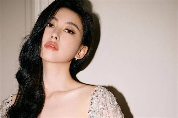 朱珠老公是誰?朱珠的家世到底有多強大?