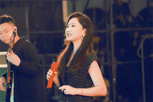 玲花老公是誰?玲花結(jié)婚是什么時候?