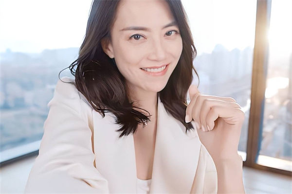 霍汶希老公是誰?謝霆鋒經(jīng)紀(jì)人霍汶希是誰?