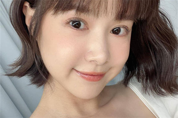 李佳穎男友是誰(shuí)?李佳穎演過(guò)的電視劇有哪些?