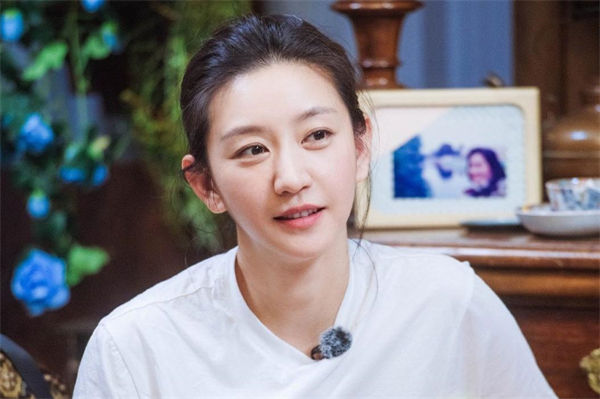 唐一菲老公是誰?唐一菲吻戲是哪個劇?