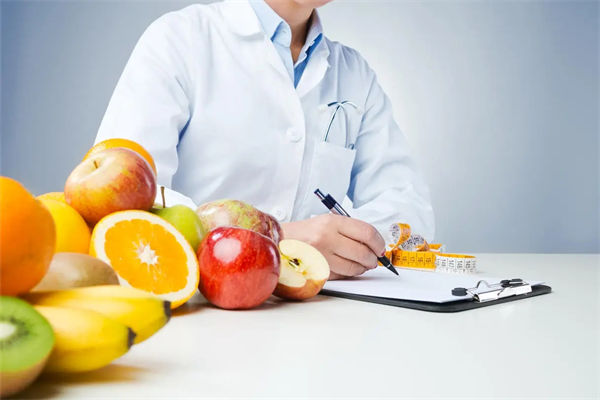 報考營養師多少錢?