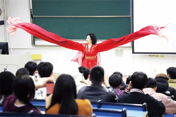 舞臺藝術設計與制作專業學些什么?