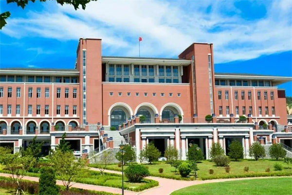 大連藝術學院是幾本?