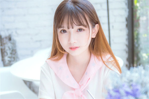 雅詩蘭黛精華液怎么樣?