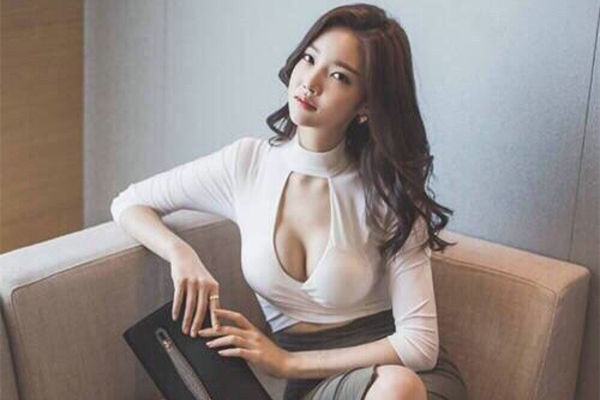 雅詩蘭黛潤唇膏怎么樣?