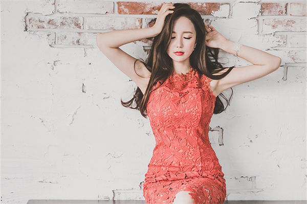 雅詩蘭黛鮮活營養精華水好用嗎?