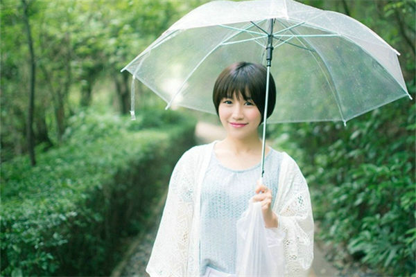 弱酸性洗面奶有什么特點?